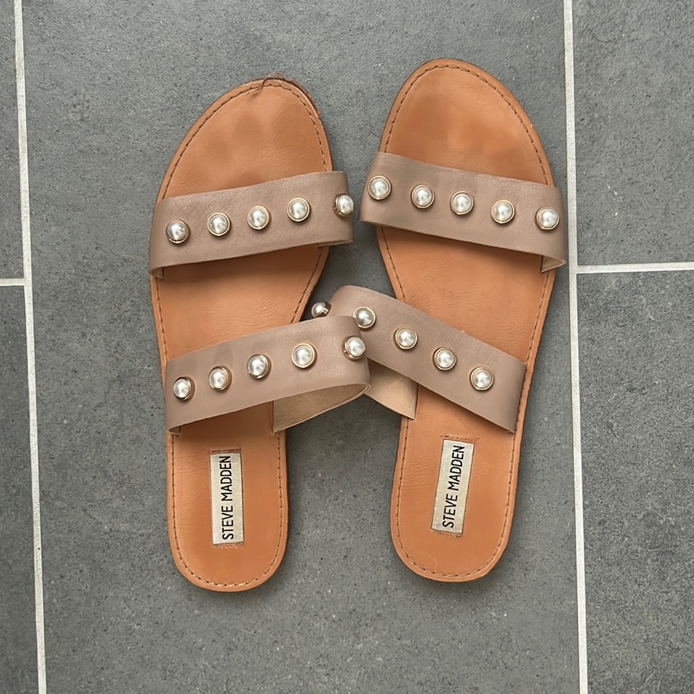 Steve Madden Pearl Detail Slides - Size 10